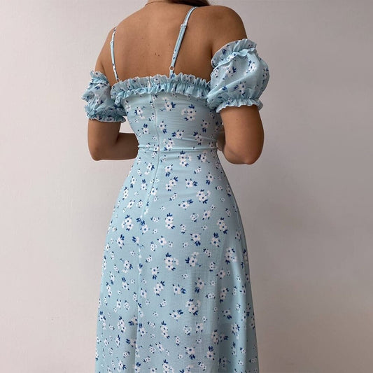 Robe d'été fleurie à fente et épaules dénudées bleu ciel