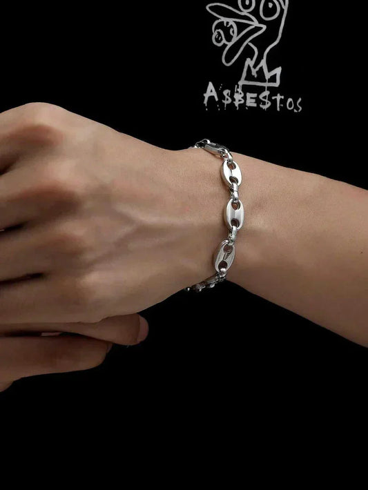 Bracelet graine de café : signification et origine de ce bijou emblématique
