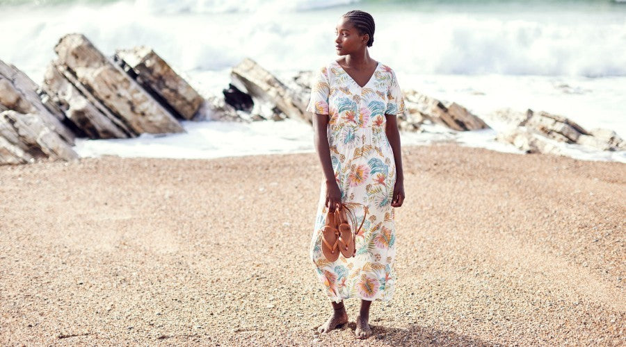 Comment bien porter une robe de plage 