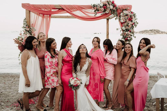 Comment bien s’habiller pour un mariage sur la plage 