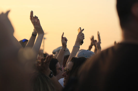 Les meilleures tenues pour sortir à Malte : notre guide mode et nightlife