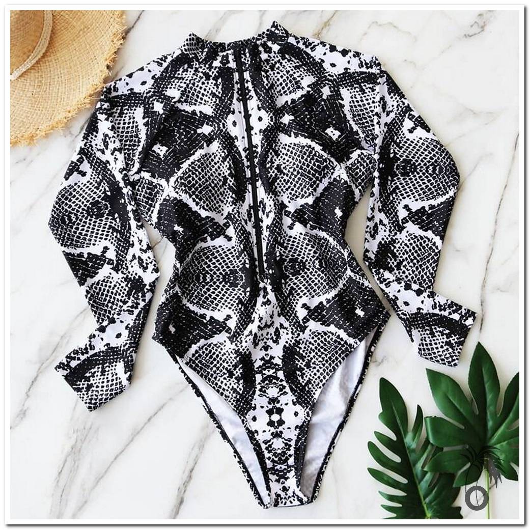 Maillot de bain une pièce manche longue