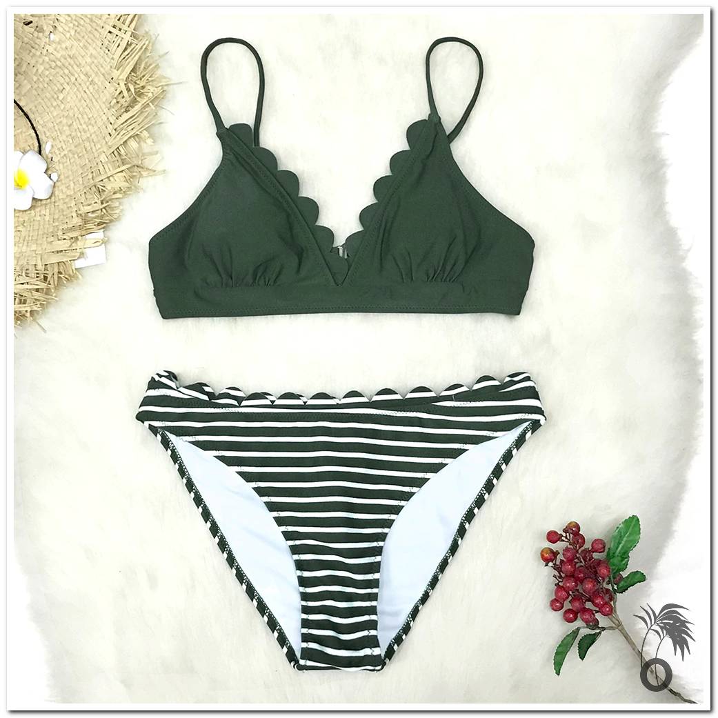 Bikini à rayures
