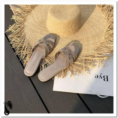 Mules plates femme pour l'été et la plage