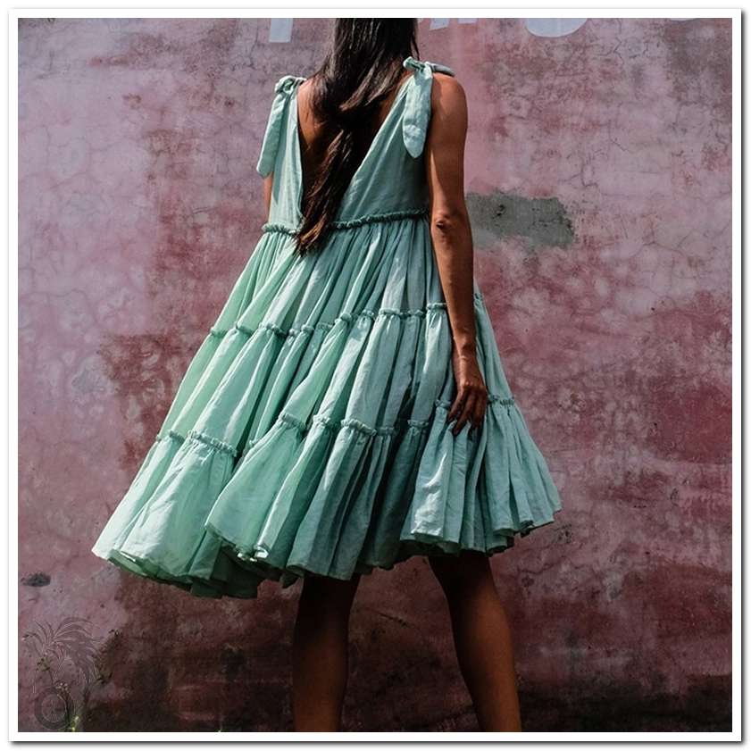 Robe de plage à volants