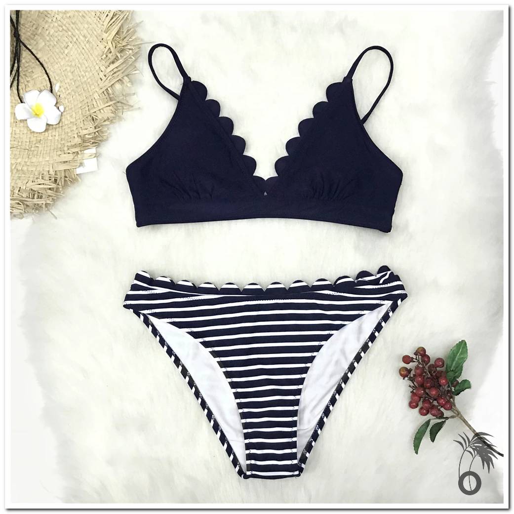 Bikini à rayures