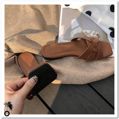 Mules plates femme pour l'été et la plage