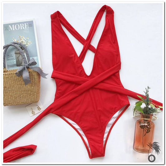 Maillot de bain femme rouge vu à plat