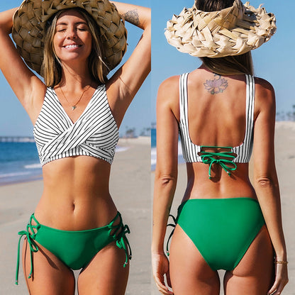 Maillot de bain 2 pièces imprimé dépareillé blanc vert