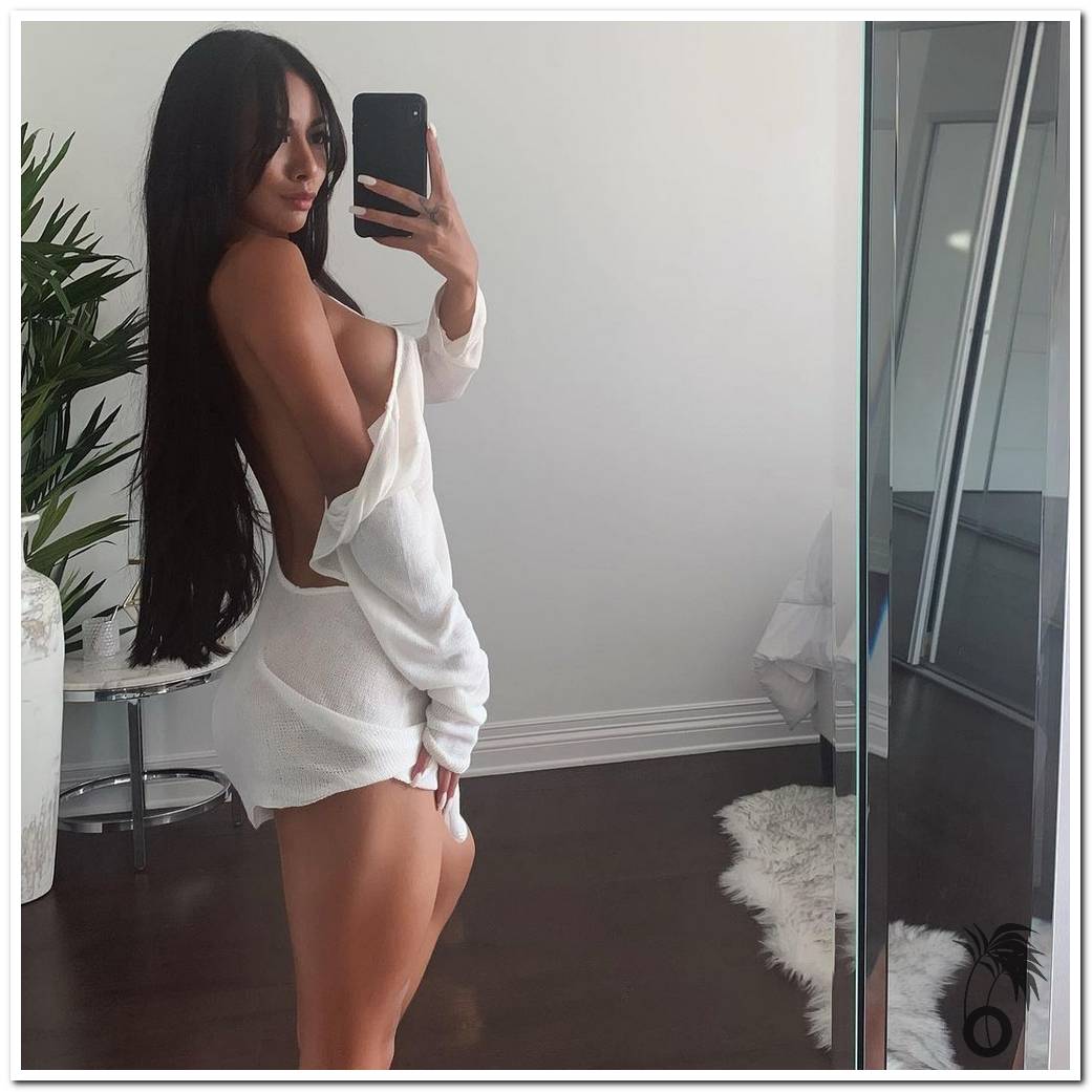 Robe dos nu plage