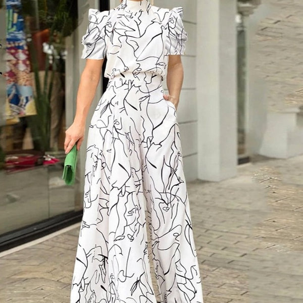 Combinaison élégante à design artistique