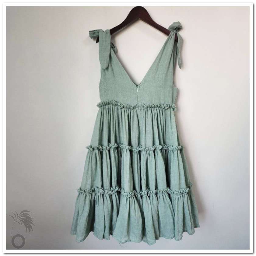 Robe de plage à volants