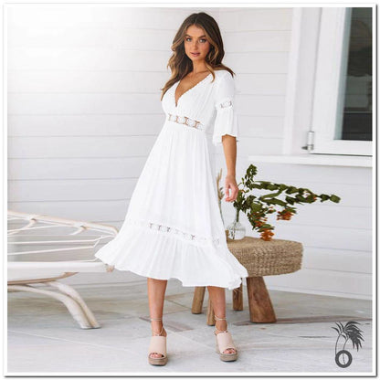 Longue robe de plage en dentelle blanche larobedeplage.fr
