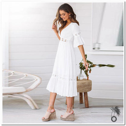 Longue robe de plage en dentelle blanche larobedeplage.fr