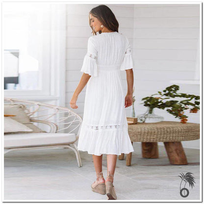 Longue robe de plage en dentelle blanche larobedeplage.fr